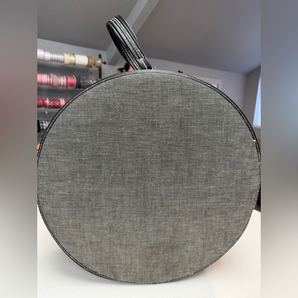 VINTAGE Atlantic Products 15" Carry On Hat Box in Tweed - Picture 5 of 9